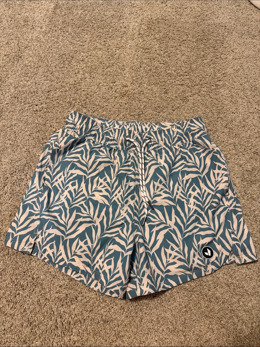 Women's Teal & White Leaf-Print Athletic Swim Shorts